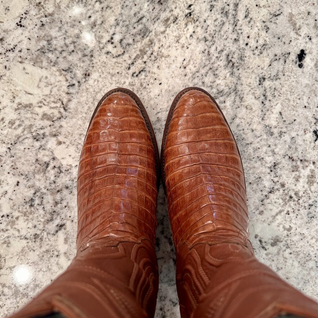 tecovas-dillon-caiman-cowboy-boots-style-1004-pecan-alligator-brown-ranch-roper-exotic-top-2