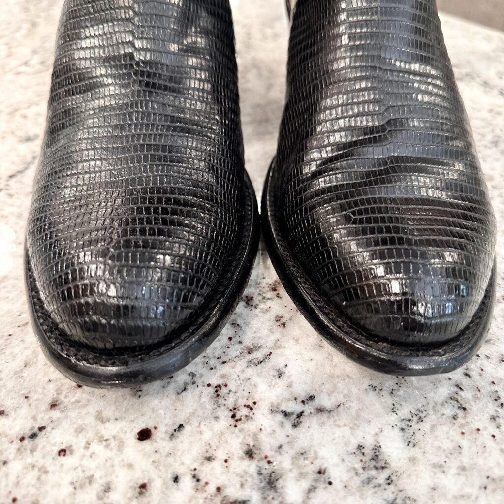 tecovas-nolan-lizard-boots-cowboy-western-roper-pull-on-leather-black-style-1006-worn-mens-toes