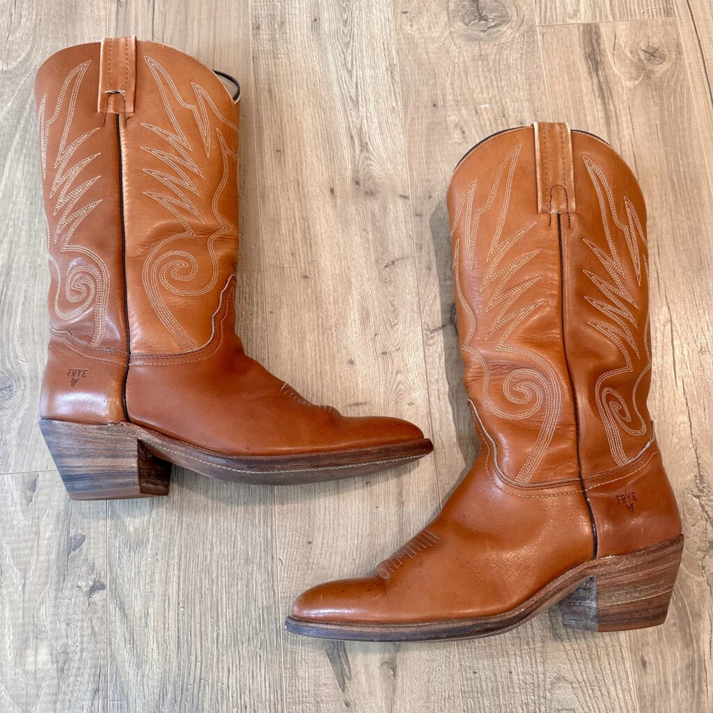 vintage-frye-cowboy-boots-mens-brown-leather-pull-on-FR16009-tan-riding-roper
